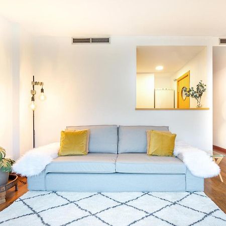 Enjoy Apartments Maria II Barcelona Bagian luar foto