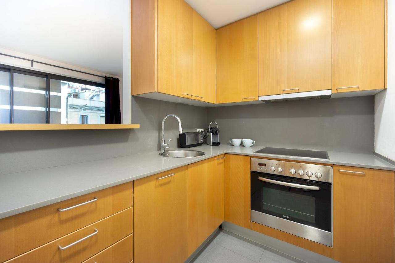 Enjoy Apartments Maria II Barcelona Bagian luar foto