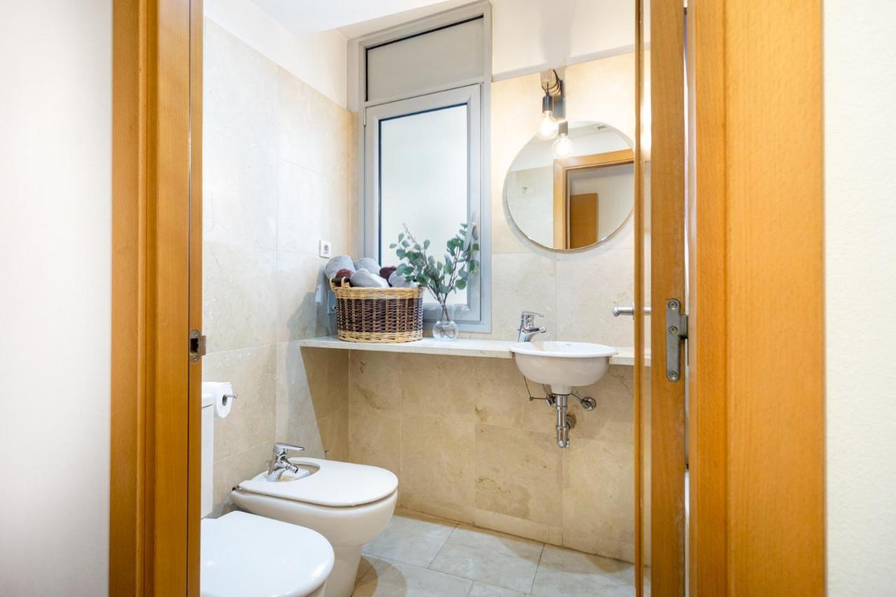 Enjoy Apartments Maria II Barcelona Bagian luar foto