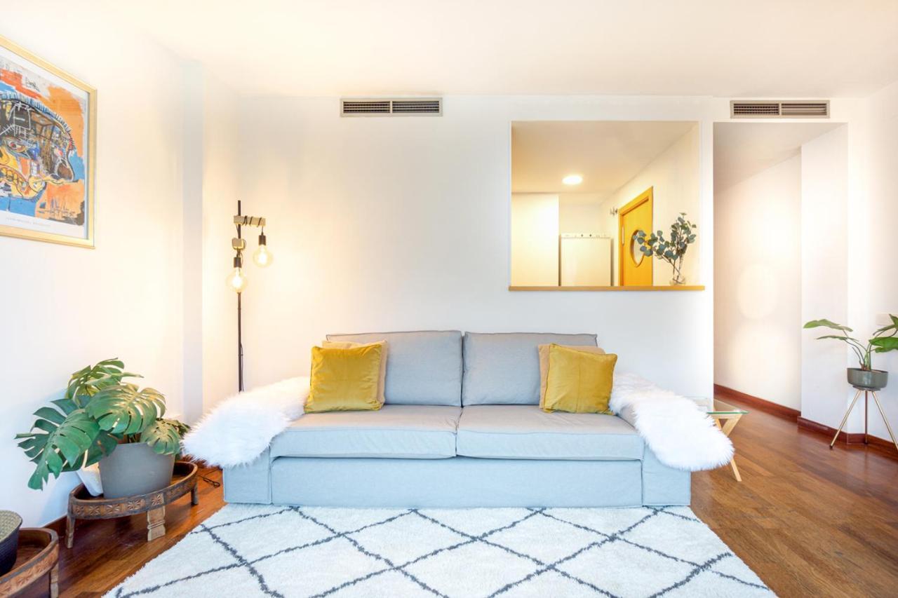 Enjoy Apartments Maria II Barcelona Bagian luar foto
