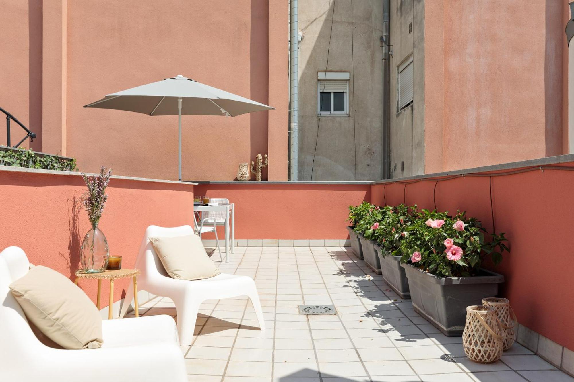 Enjoy Apartments Maria II Barcelona Bagian luar foto